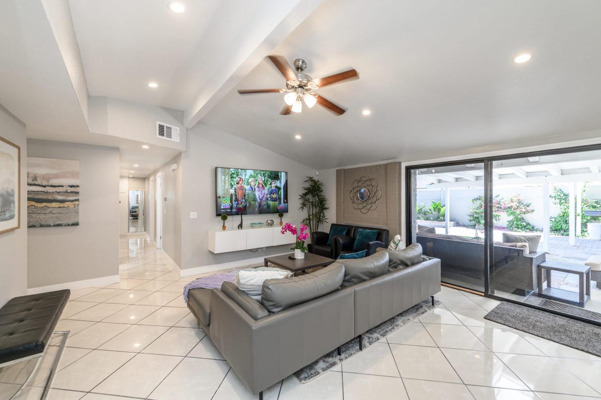 Disneyland Dream Villa 5 Bedroom 3 Bath Theater Games Pool Table Anaheim Bagian luar foto
